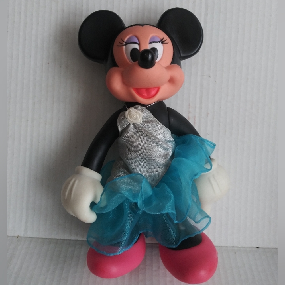 Minnie Mouse Vintage 1980s Vinyl 9" doll by Disney Arco Toys